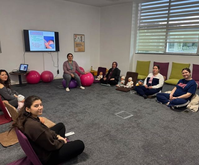 Nazilli'de Gebe Okulu: Anne Adaylarına Bütüncül Gebelik ve Yenidoğan Eğitimi