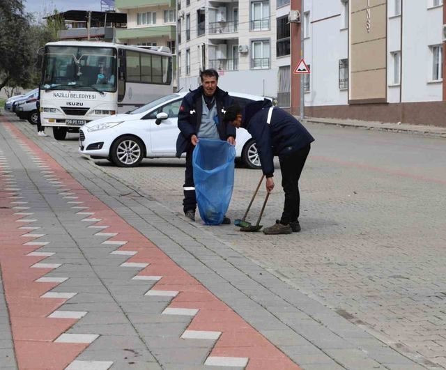Nazilli'de 'Şehir Birlikte Yaşar' İnisiyatifiyle Kapsamlı Temizlik ve Bilinçlendirme Başlatıldı