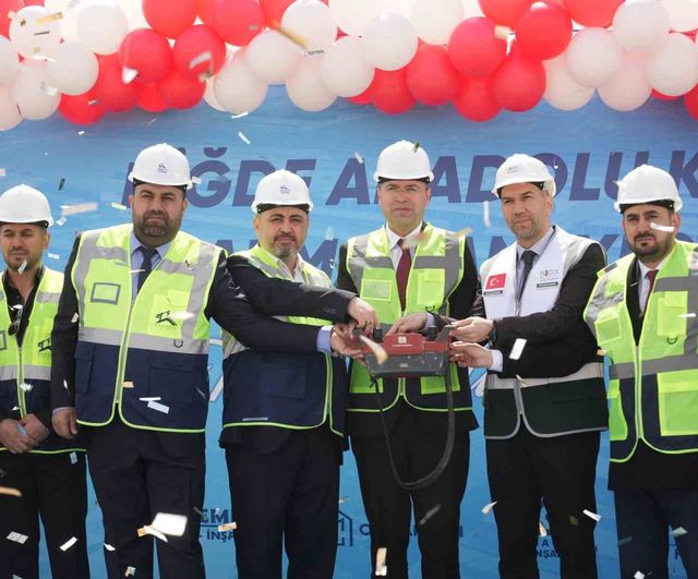 Niğde'de Anadolu Küçük Karma Sanayi Sitesi'nin temeli atıldı