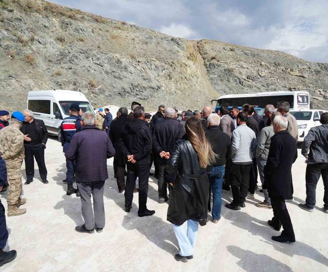 Niğde'de Çamlık'taki kamp projesi iki belde arasındaki idari sınır anlaşmazlığını yeniden gündeme taşıdı