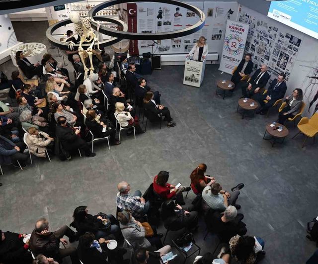 Nilüfer'de 'Bedenin Sana Fısıldar Onu Duy' söyleşisi: Kanserin yüzde 80'inin önlenebilir olduğu vurgulandı