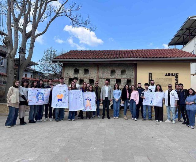 Nilüfer'de gençler 'Gönüllülük ve Dayanışma Kültürü' buluşmasında bir araya geldi