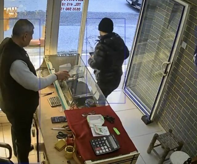 Nusaybin'de Kuyumcudan Müşteri Gibi Girip 60 Bin TL Değerinde Yüzük Çalan Şüpheli Tutuklandı