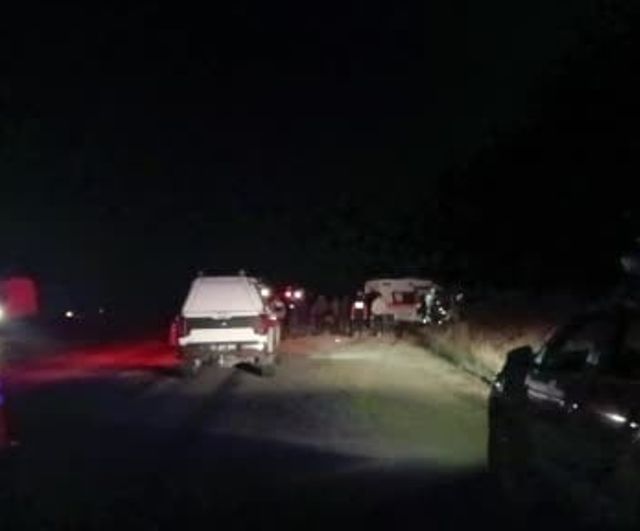 Oltu’da ambulans traktöre arkadan çarptı: 4 kişi yaralandı