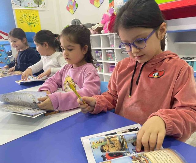 Onikişubat'ta Minik Kalpler Yazarlık Atölyesi: Kütüphaneler Haftası'nda 10 Sınıfın Hikâye Kitapları