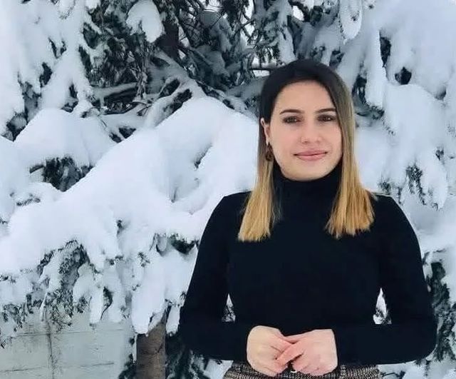 Ordu Kabadüz’de trafik kazasında yaşamını yitiren baba ve öğretmen kızı son yolculuğuna uğurlandı