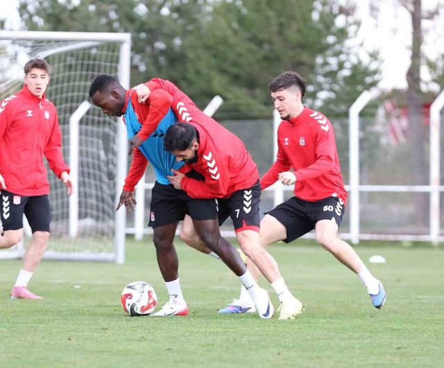 Özbelsan Sivasspor, Esenler Erokspor maçı hazırlıklarını sürdürdü