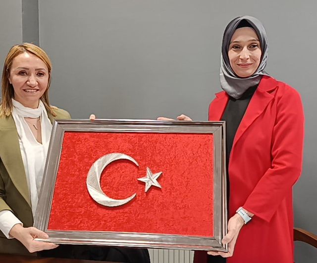 Pazaryeri Belediyesi Meclisinde 1. Başkanvekilliği Oyların Eşitliği Üzerine Kurayla Belirlendi