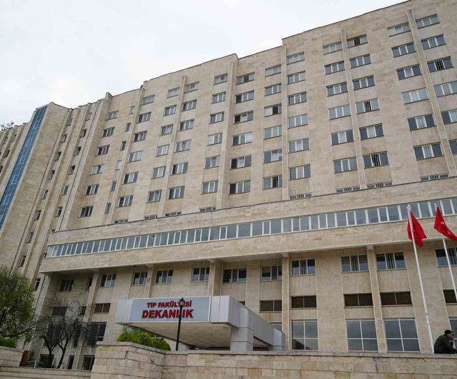 Samsun'da kopan kol yeniden dikildi: 16 yaşındaki öğrenci OMÜ'de başarılı ameliyatla hayata tutundu