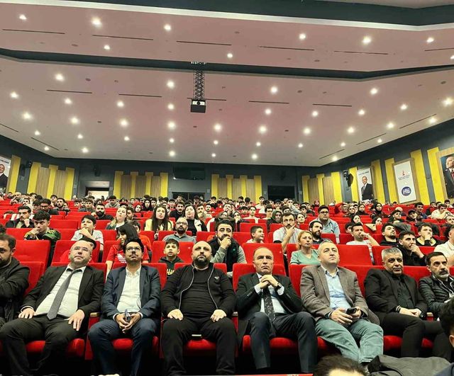 Sancaktepe'de 24 Yıl Sonra Dünya Kupası Sevinci: Milli Takım Kosova'yı 1-0 Yenerek Tur Atladı