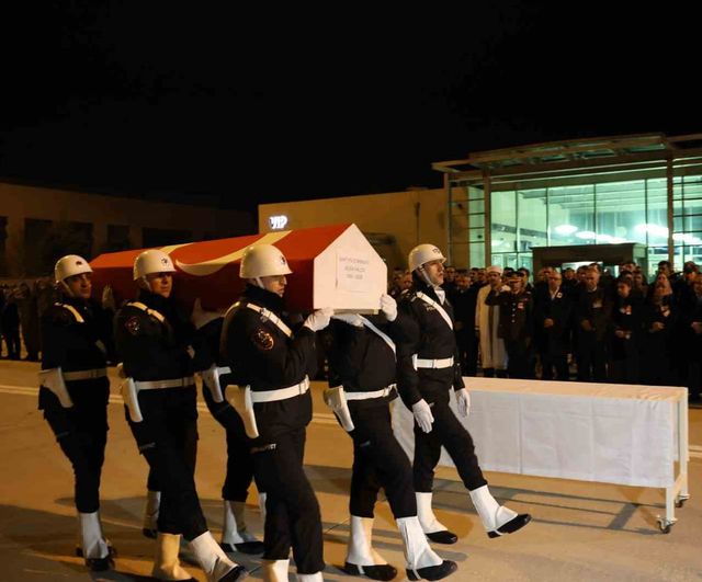 Şehit Polis Memuru Seçkin Yalçın’ın Naaşı Elazığ’da Törenle Karşılandı