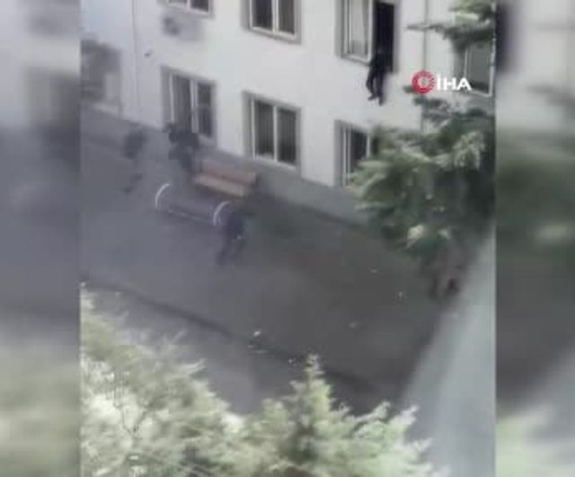 Silahlı saldırıda öğrencilerin pencereden atladığı okul olayı: Ana hatlar ve değerlendirme