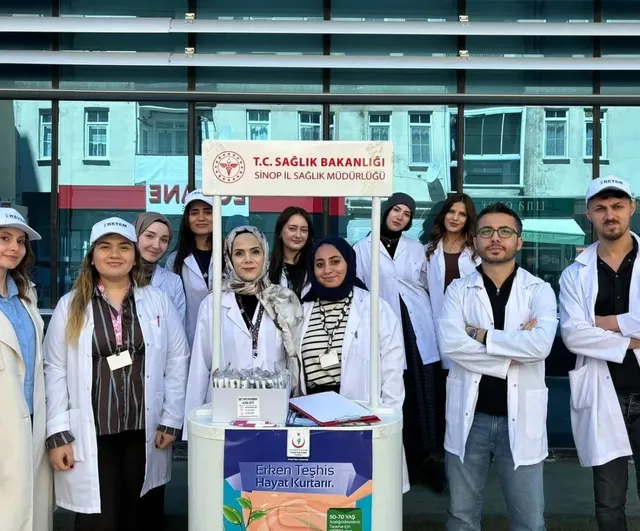Sinop’ta hemşire adayları Kanser Haftası'nda erken teşhisin önemine vurgu yaptı