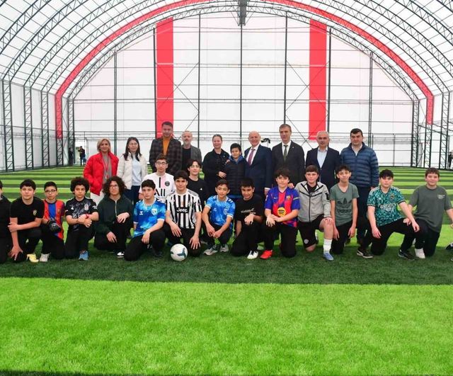 Terme Ortaokulu'nun halı sahası hizmete açıldı — Başkan Kul: "En büyük yatırım evlatlarımızın gülen yüzüdür"