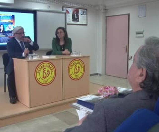 Uzman Uyardı: Kişisel ve Mahrem Veriler Yapay Zekâyla Paylaşılmamalı