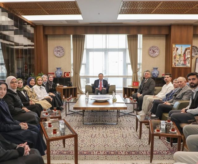 Vali Musa Işın, Dumlupınar Üniversitesi heyetini makamında kabul etti