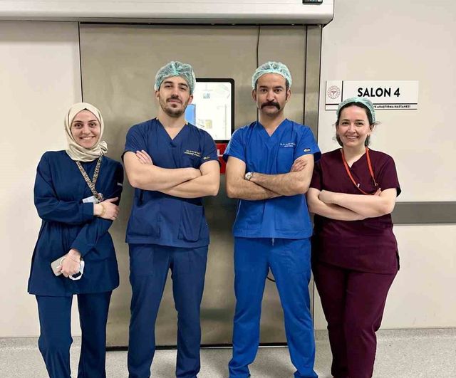 Yalova Eğitim ve Araştırma’da ilk: Laparoskopik safra kesesi ameliyatı epidural uyanık anesteziyle gerçekleştirildi