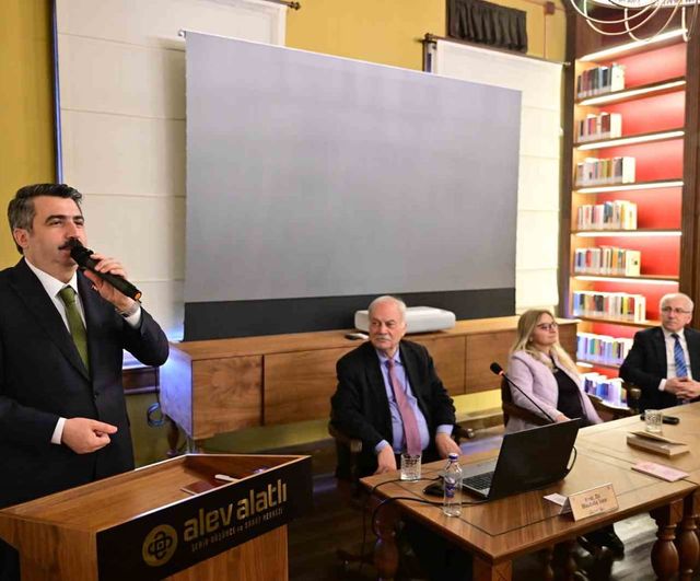 Yıldırım’da 'Dünya Altüst Olurken Balkanlar' paneli: Bursa-Balkan bağları vurgulandı