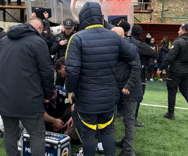 Yüksekova Spor Kulübü - Fenerbahçe maçında tribün gerginliği, güvenlik müdahale etti