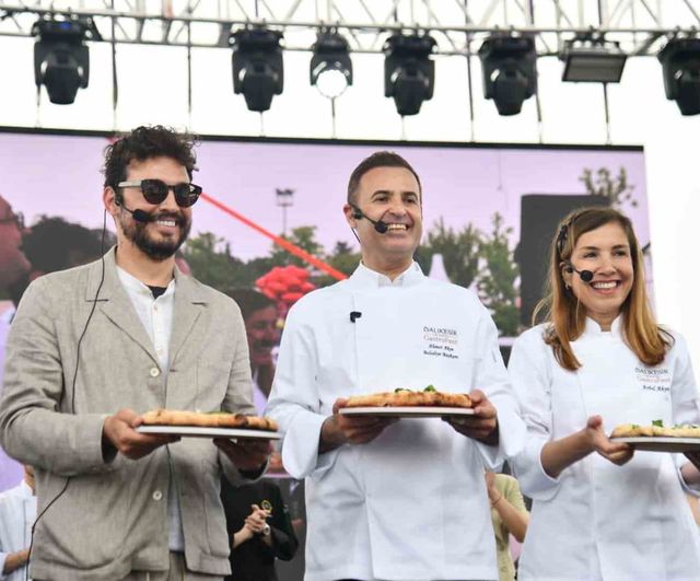 1. Uluslararası Balıkesir GastroFest’te dört peynirli pizza ve yoğun ziyaretçi ilgisi