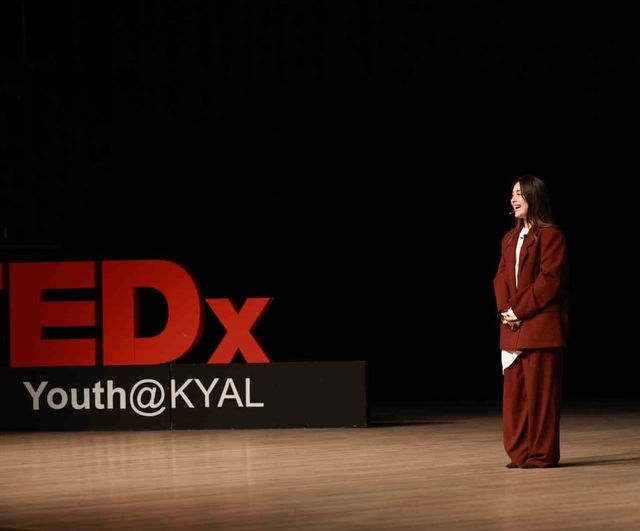 Afra, TEDxYouth’te 'Yasemen' şarkısının beklenmeyen hikayesini paylaştı