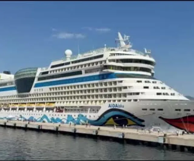 Aidablue kruvaziyeri Bodrum'a yanaştı: 2 bin 377 turist, 641 personel