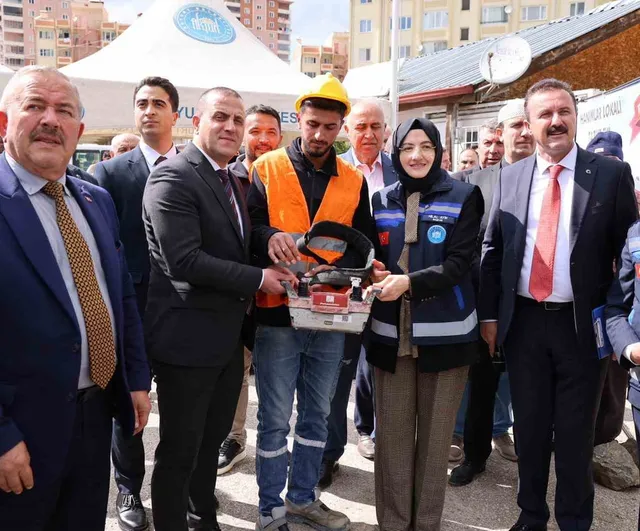 Akyurt’ta hanımlar lokali, taziye evi ve gündüz bakımevinin temeli atıldı