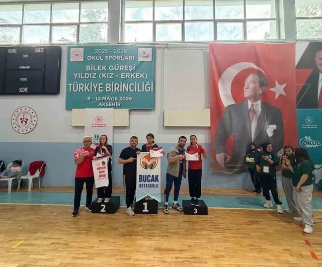 Alaşehirli sporculardan Konya'da 2 altın, 1 gümüş: Sudenaz Aktaş çifte şampiyon