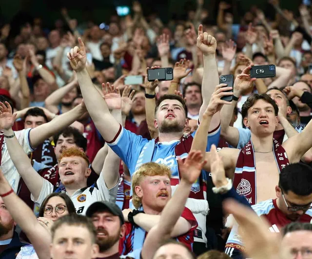 Aston Villa, UEFA Avrupa Ligi'ni 3-0 ile kazandı — İstanbul'da kupa töreni