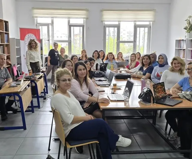 Aydın'da İngilizce öğretmenlerine yönelik yapay zeka destekli AI4Teachers atölyesi