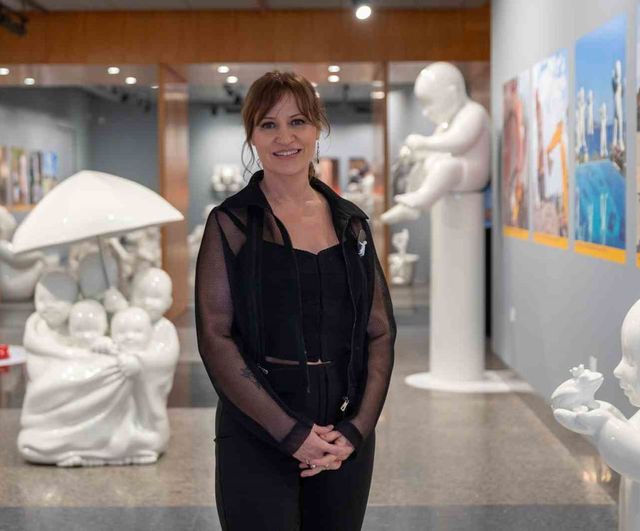 Ayla Turan Retrospektif: 56 Eser İş Sanat Kibele Sanat Galerisi'nde (13 Mayıs'a Kadar)