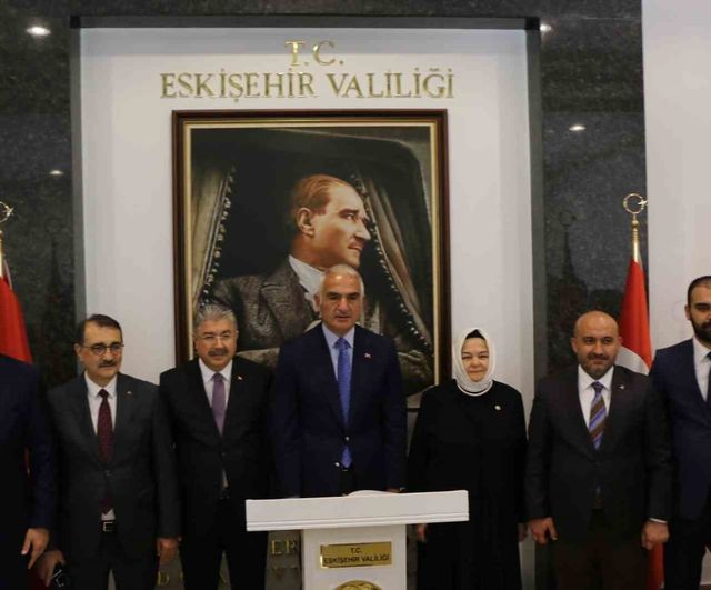 Bakan Ersoy Eskişehir Valiliği’ni Ziyaret Etti: Türkiye Kültür Yolu Festivali Açılışı Sonrası Değerlendirme Toplantısı