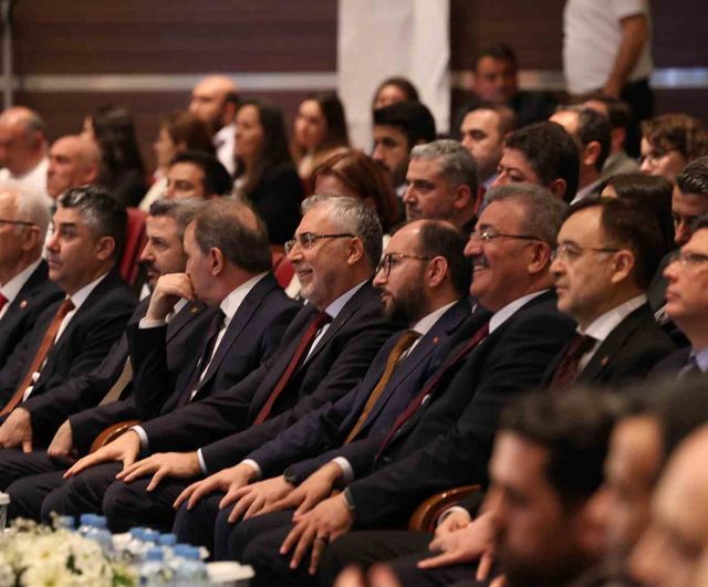 Bakan Işıkhan: Türkiye, Dünyanın En Kapsayıcı Genel Sağlık Sigortası Sistemlerinden Birine Sahip