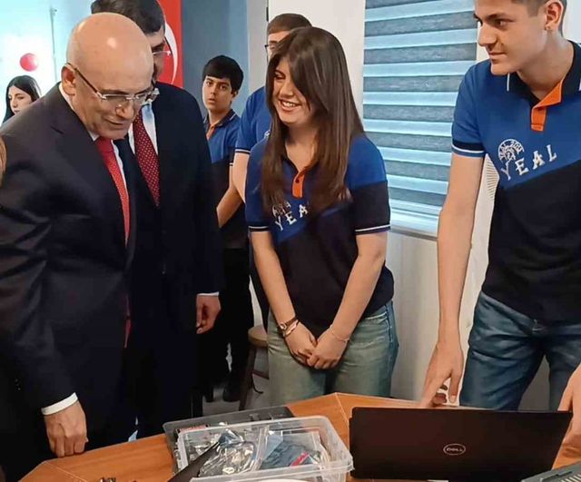 Bakan Şimşek Batman'da 50 Yapay Zeka Atölyesinin Açılışını Gerçekleştirdi