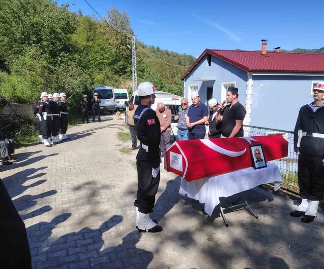 Bartın’da Kıbrıs Gazisi Arif Güney İçin Askeri Törenle Veda