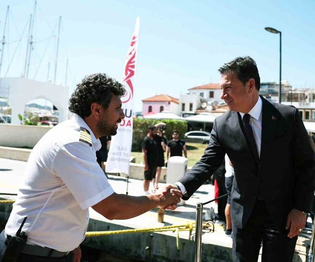 Başkan Aras, Fethiye ve Marmaris'te Denizcilik, Turizm ve Ticaret Temsilcileriyle Görüştü