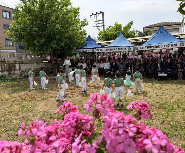 Başkan Malik Ercan, Yenipazar Anaokulu'nun Anneler Günü Etkinliğine Katıldı