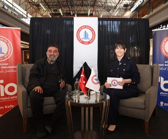 BEUN Bilim Kafe'de Ahmet Yenilmez ile 'Sanat, Toplum ve Sahne' söyleşisi