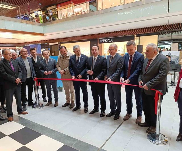 Bin Renk Binbir Emek sergisi Zonguldak'ta açıldı