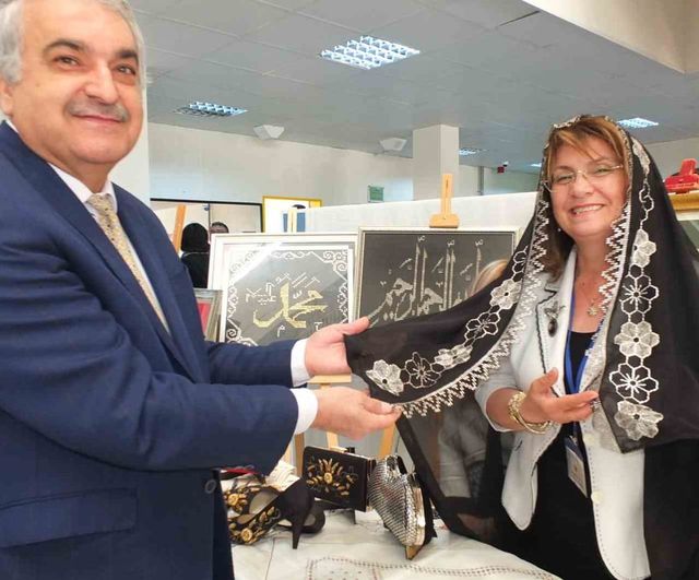 Burhaniye'de Tel Kırma Kursları İlgi Görüyor; Eserler Sergide 6-7 Bin Liraya Alıcı Buldu