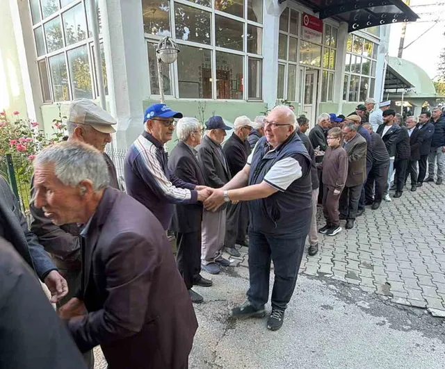 Çanakkale Akçakoyun'da asırlık 'Bayram Halkası' geleneği yaşatıldı