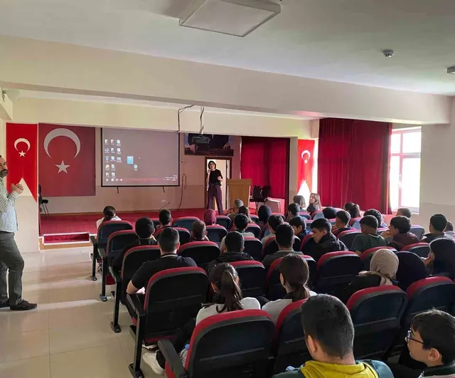 Çemişgezek'te öğrencilere 'Akran Zorbalığı' bilgilendirme programı