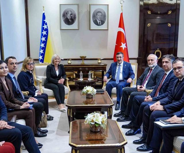 Cevdet Yılmaz: Bosna Hersek’in barış, istikrar ve refahı için dayanışma sürecek