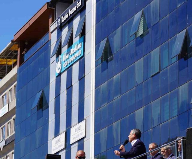 CHP Genel Başkanı Özgür Özel: 'Çayın kilosu 40 lira olmalıdır'