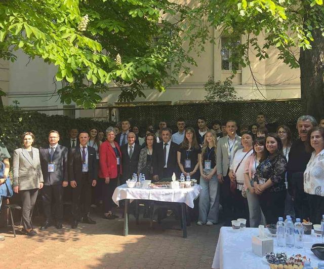 Denizli ile Gagauzya arasında kardeş okul köprüsü: İbrahim Cinkaya ve Kongaz Süleyman Demirel Türk Lisesi iş birliği
