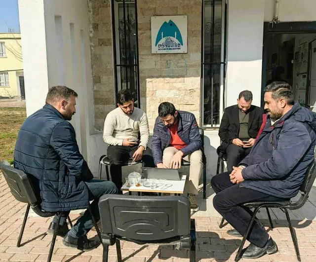 Dicle Elektrik'in "4M" Mobil Müşteri Merkezleri Şanlıurfa'da Muhtarlarla Sahada