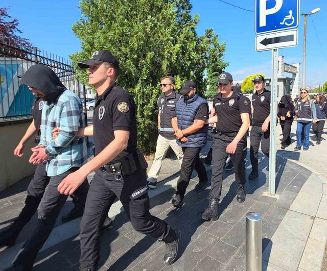 Düzce’de meslek lisesi 'staj' kayıtlarıyla haksız kazanç iddiası: 9 tutuklama