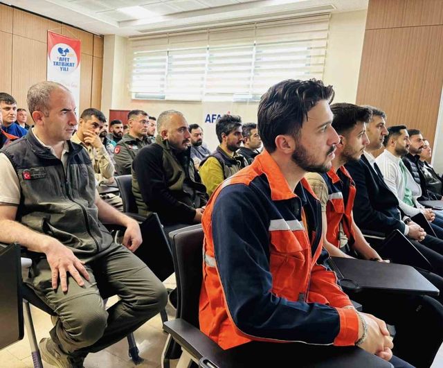 Elazığ'da Orman Bölge Müdürlüğü Personeline Afet ve Acil Durum Eğitimi