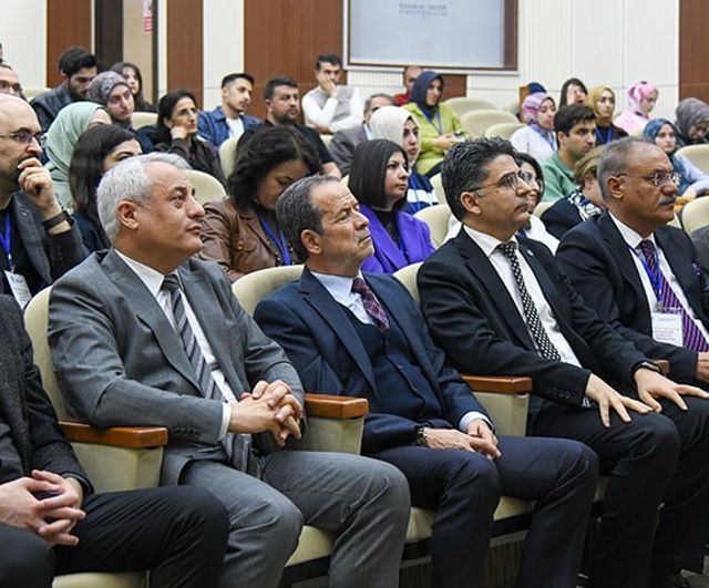 ETÜ'de III. Sosyal Bilimler Lisansüstü Öğrenci Sempozyumu düzenlendi