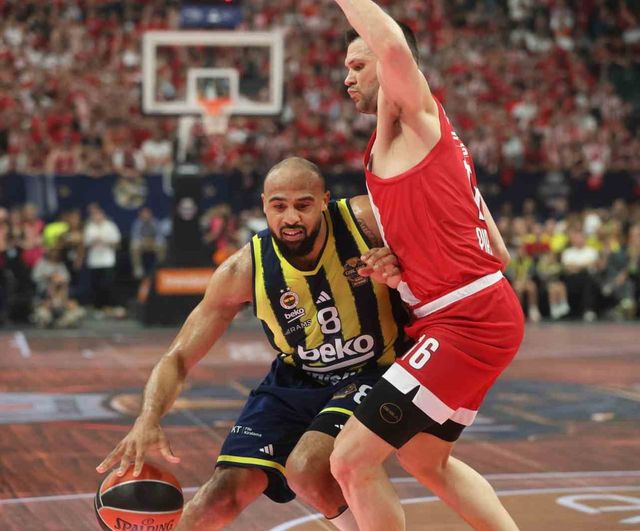Euroleague Final Four: Olympiakos 79-61 Fenerbahçe Beko — Atina'da yarı final